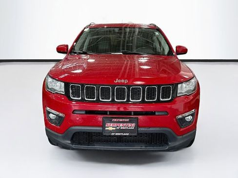 Used 2018 Jeep Compass Latitude w/ Cold Weather Group image 4