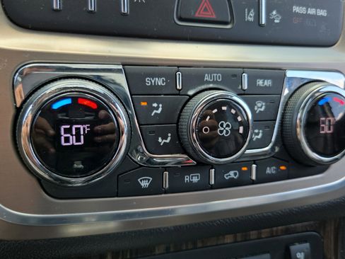 Used 2014 GMC Acadia Denali AWD/4WD image 23