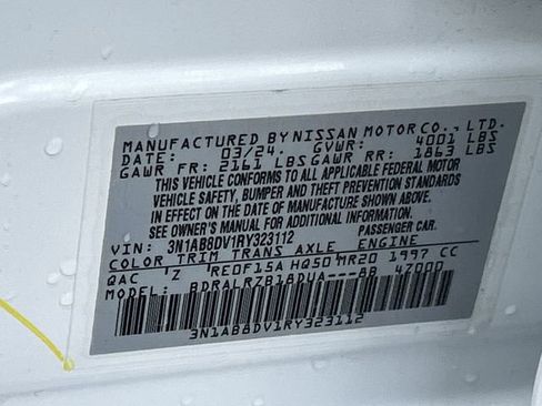 Used 2024 Nissan Sentra SR FWD image 31