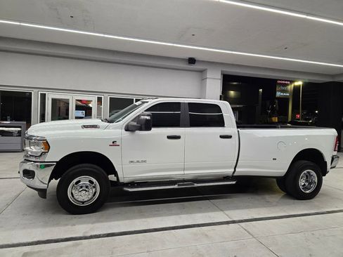 Used 2024 RAM 3500 Big Horn image 3