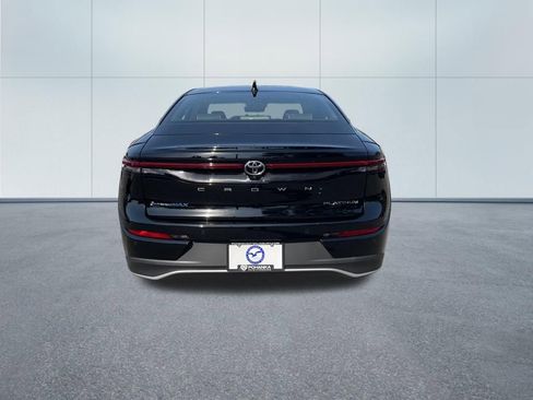 Used 2025 Toyota Crown Platinum image 6