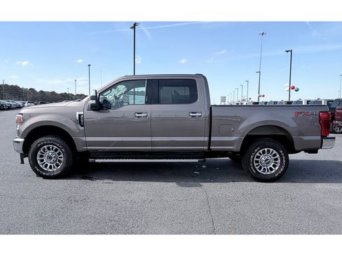 Used 2021 Ford F250 XLT w/ XLT Premium Package image 5