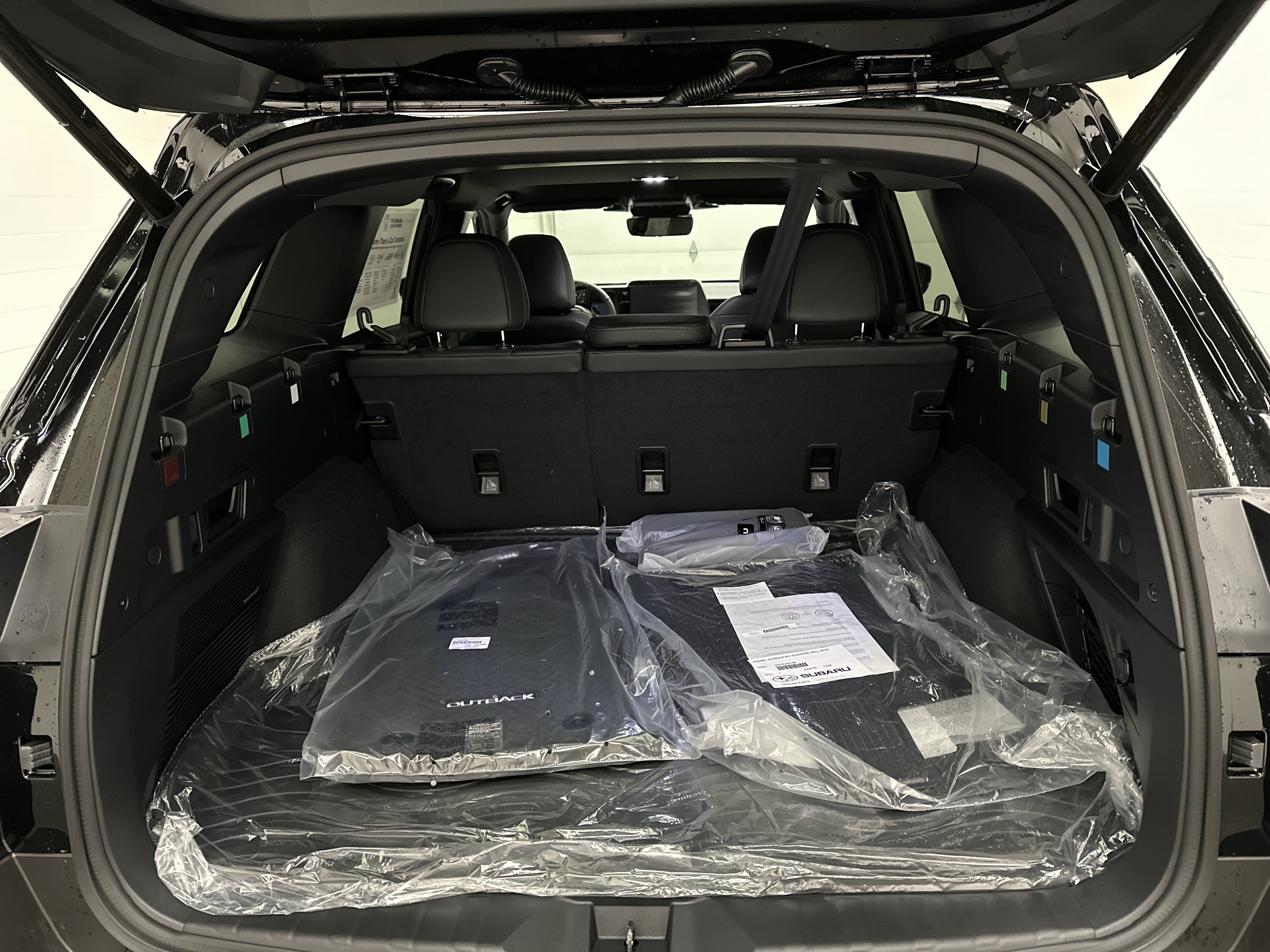 New 2026 Subaru Outback Limited XT AWD/4WD image 12
