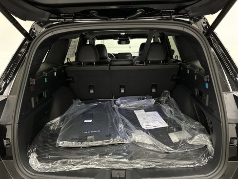 New 2026 Subaru Outback Limited XT image 12