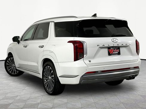 Used 2023 Hyundai Palisade Calligraphy w/ Cargo Package FWD image 4
