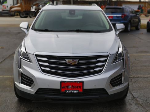Used 2018 Cadillac XT5 Luxury w/ Driver Awareness Package image 2