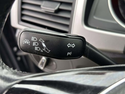 Used 2018 Volkswagen Atlas SE image 16