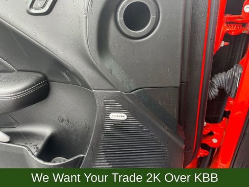 Used 2021 Dodge Challenger R/T w/ Plus Package image 21