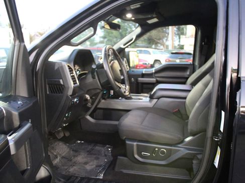 Used 2018 Ford F150 XLT w/ Equipment Group 302A Luxury AWD/4WD image 9