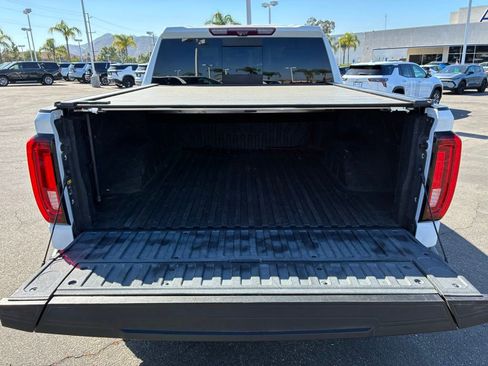 Used 2021 GMC Sierra 1500 AT4 w/ AT4 Value Package AWD/4WD image 14
