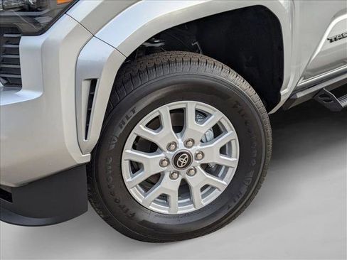 Used 2025 Toyota Tacoma SR5 image 15