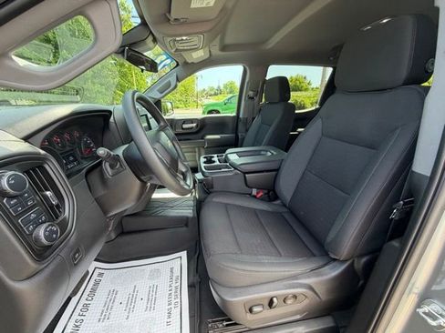 Certified 2023 Chevrolet Silverado 1500 Custom AWD/4WD image 32