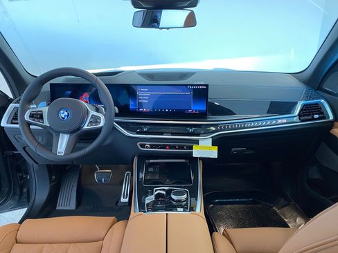 New 2026 BMW X5 xDrive50e w/ M Sport Package image 15