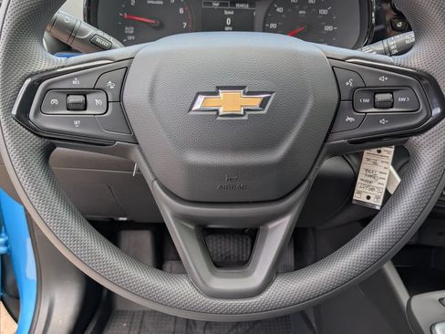 New 2026 Chevrolet Trax LS w/ LS Convenience Package FWD image 15