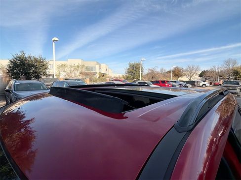 Used 2020 Ford Explorer ST w/ Premium Technology Package image 23