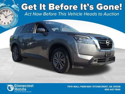 Used 2024 Nissan Pathfinder SV
