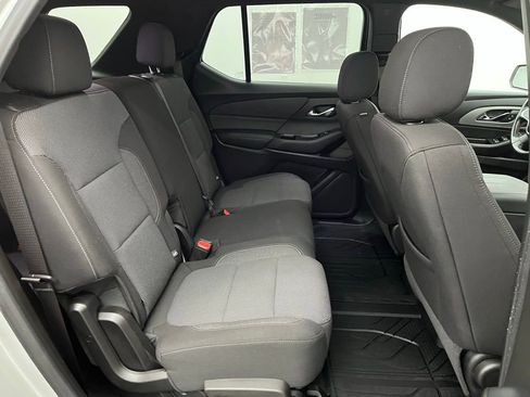 Used 2022 Chevrolet Traverse LT w/ LPO, Floor Liner Package image 31