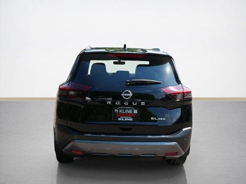 Certified 2023 Nissan Rogue SL w/ SL Premium Package AWD/4WD image 4
