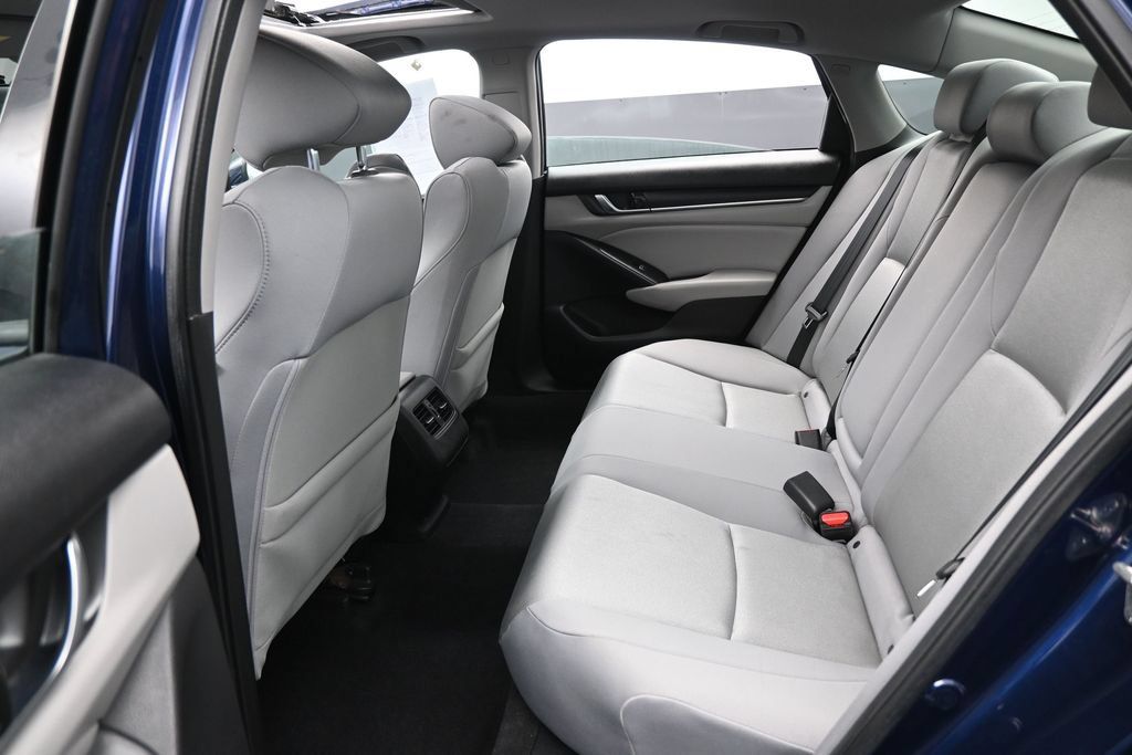 Used 2018 Honda Accord EX image 26