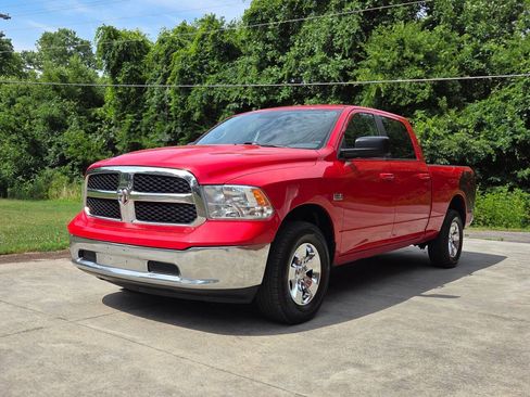 Used 2019 RAM 1500 Classic SLT AWD/4WD image 1