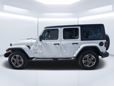 Used 2023 Jeep Wrangler Unlimited Sahara AWD/4WD image 6