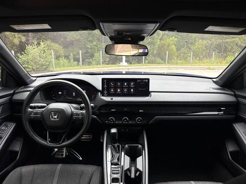 Used 2023 Honda Accord Sport image 16