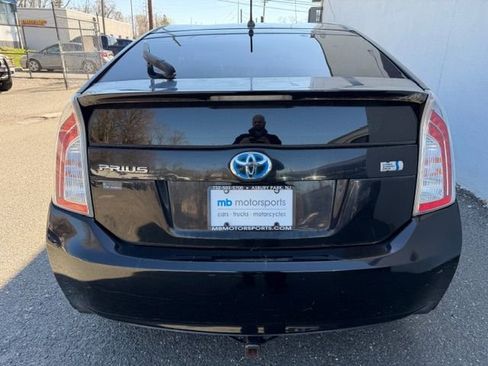 Used 2014 Toyota Prius Two image 3