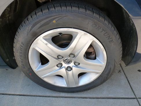 Used 2010 Buick LaCrosse CX FWD image 16