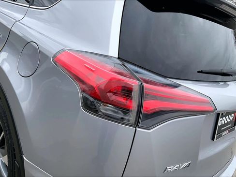 Used 2018 Toyota RAV4 XLE image 29