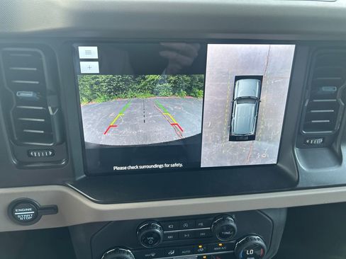 Used 2023 Ford Bronco Wildtrak AWD/4WD image 23
