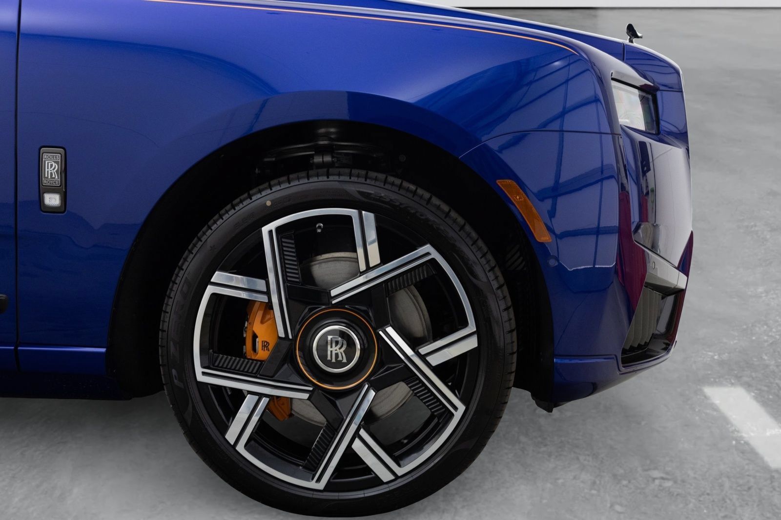 New 2027 Rolls-Royce Cullinan Black Badge AWD/4WD image 8