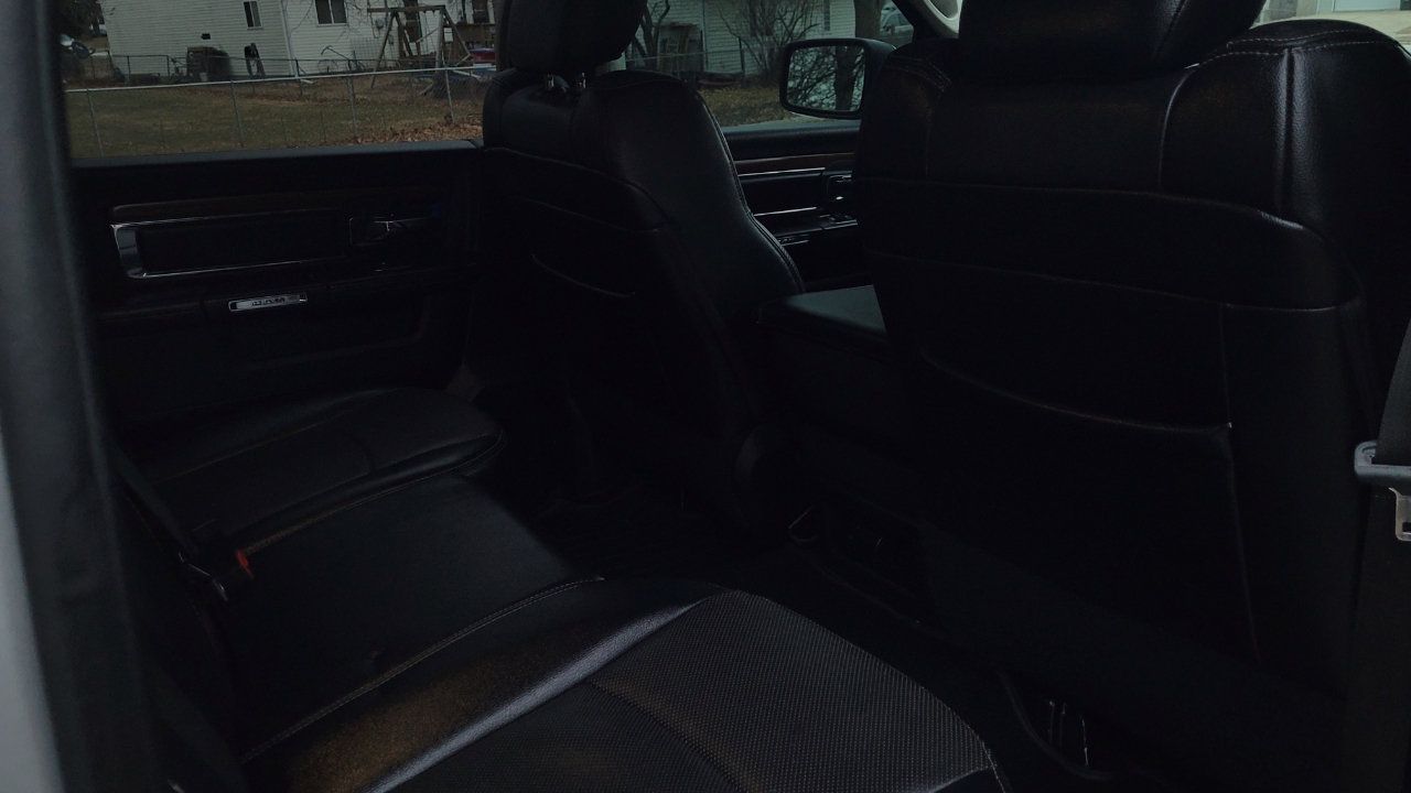 Used 2017 RAM 1500 Laramie AWD/4WD image 47