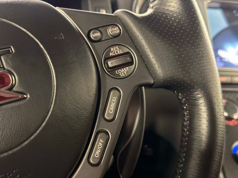 Used 2016 Nissan GT-R Premium AWD/4WD image 38