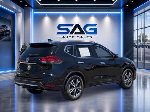 Used 2020 Nissan Rogue SV w/ Sun & Sound Touring Package FWD image 4