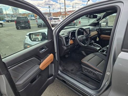 New 2026 GMC Canyon AT4 w/ Nightfall Edition AWD/4WD image 19