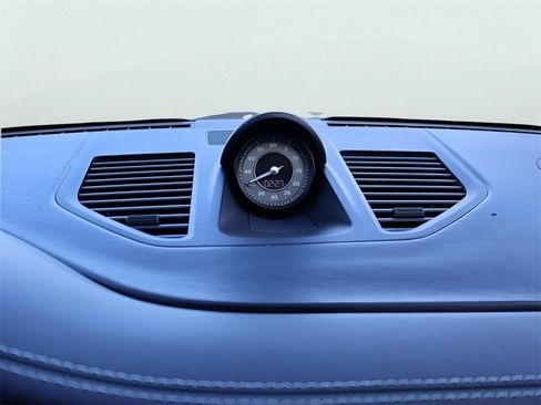 Used 2021 Porsche 911 Turbo S image 22