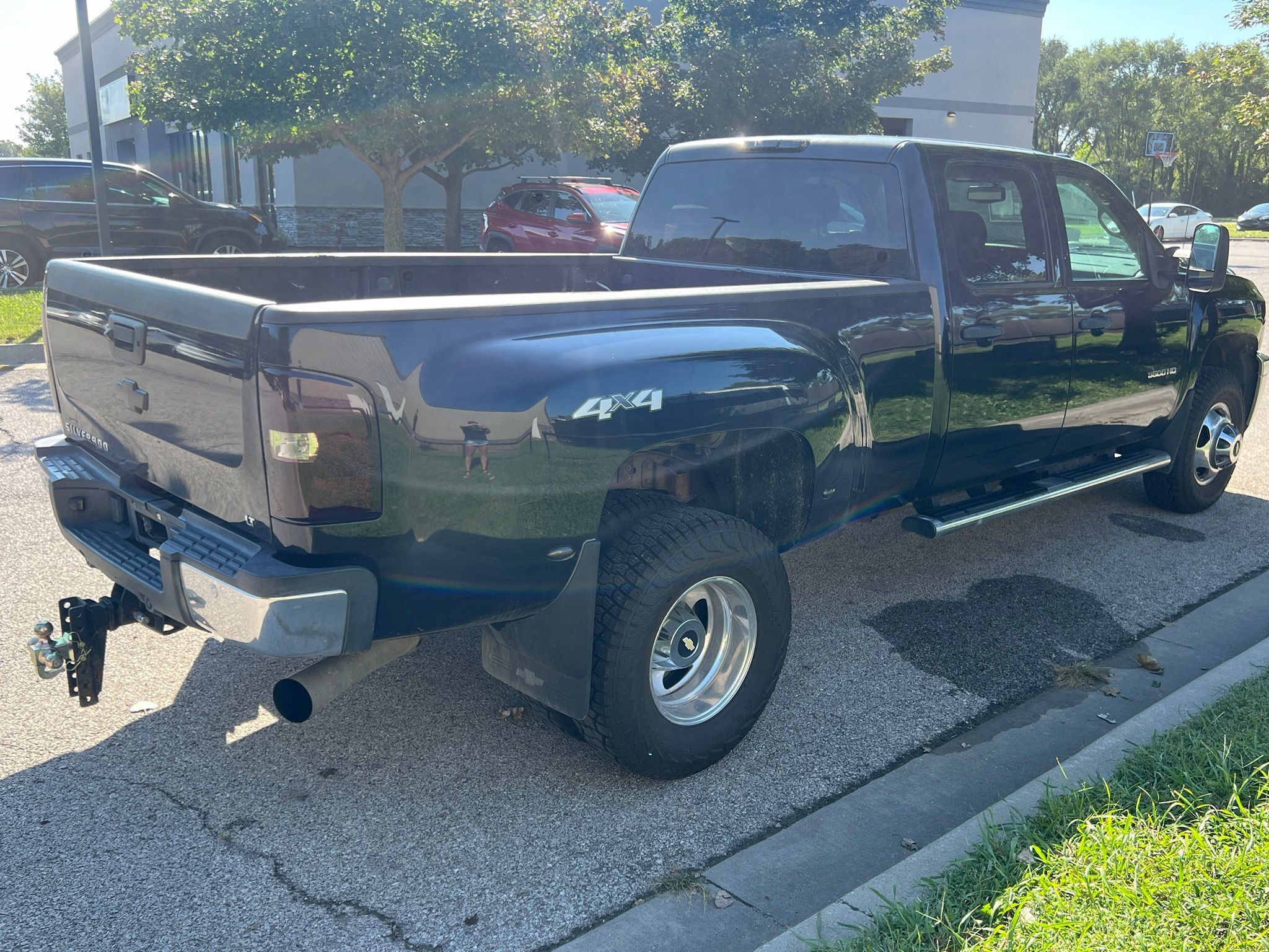 Used 2012 Chevrolet Silverado 3500 LT w/ Interior Plus Package AWD/4WD image 5