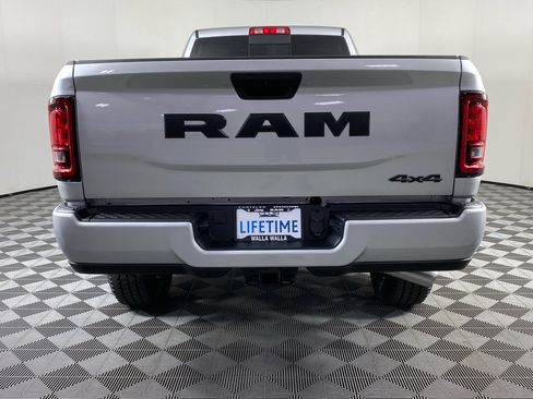 New 2026 RAM 2500 Tradesman AWD/4WD image 19