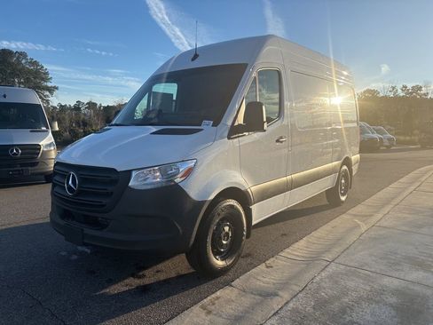 New 2026 Mercedes-Benz Sprinter 2500 image 12