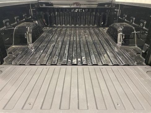 Used 2025 Chevrolet Silverado 1500 RST AWD/4WD image 22