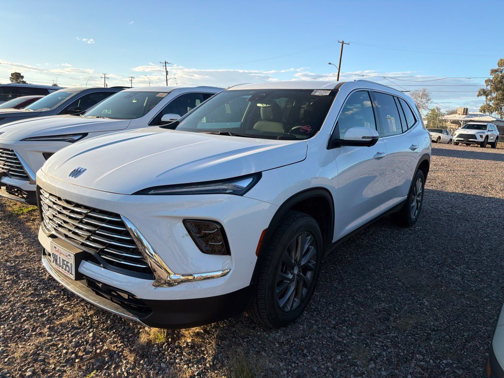 Used 2026 Buick Enclave Preferred FWD image 2