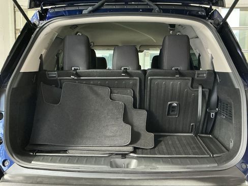 Used 2023 Nissan Pathfinder SV w/ Cargo Package image 32