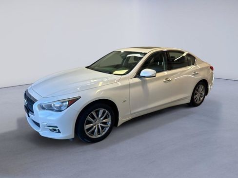 Used 2016 INFINITI Q50 Premium w/ 2.0T Premium Plus Package AWD/4WD image 3