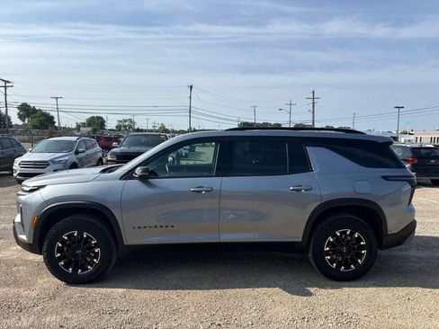 Used 2025 Chevrolet Traverse Z71 w/ Enhanced Driving Package AWD/4WD image 12