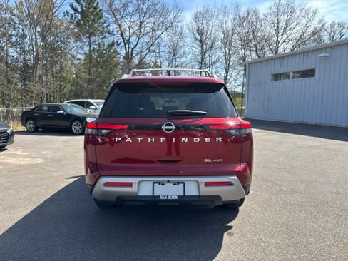 Used 2024 Nissan Pathfinder SL AWD/4WD image 26