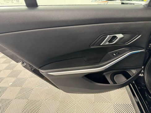 Used 2025 BMW 330i Sedan image 24