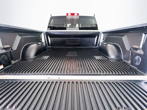 Used 2024 RAM 2500 Laramie w/ Safety Group image 28