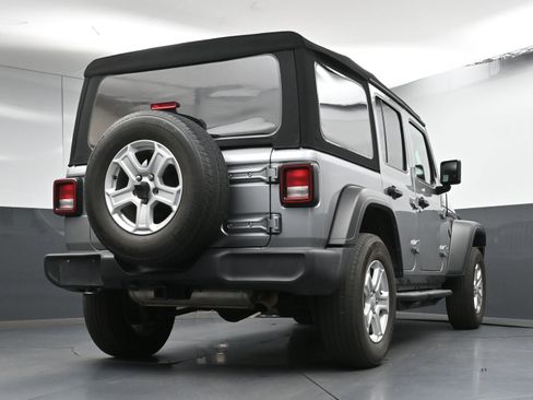 Used 2019 Jeep Wrangler Unlimited Sport S image 27