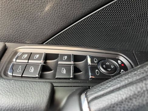 Used 2014 Porsche Cayenne Diesel Platinum Edition AWD/4WD image 24