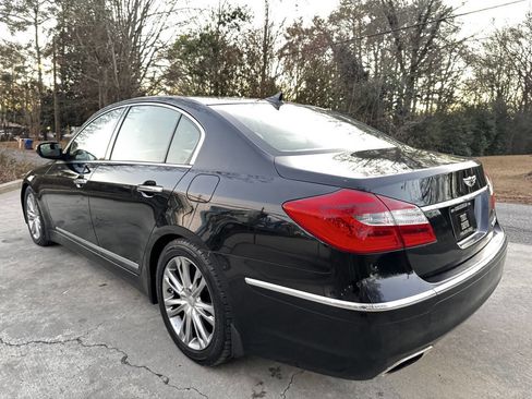 Used 2012 Hyundai Genesis 5.0 image 10